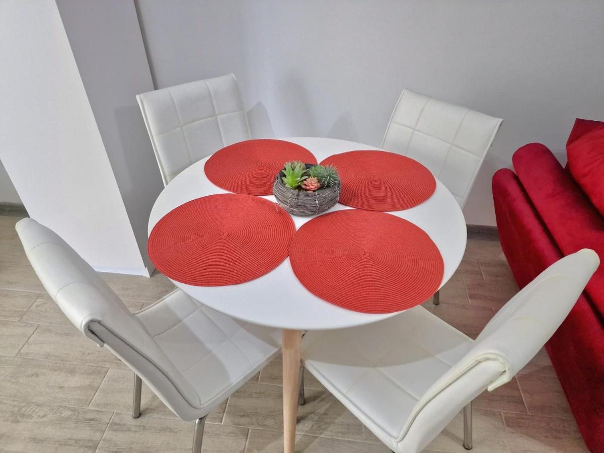 Appartamento Red.96 Năvodari Esterno foto